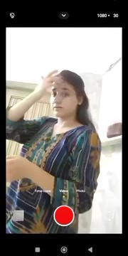 Huge Boobs Girlfriend Bathing And Showing Nude Body