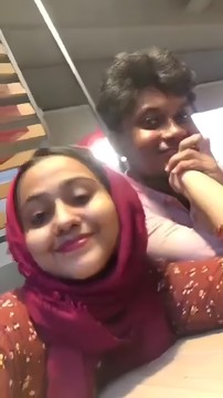 Innocent Sexy Girlfriend Showing – Tites To Chutiya Kalu Boyfriend