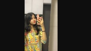 Beautiful Cute Girl Showing Her Tites To Lover – Beautiful Cute Girl Showing